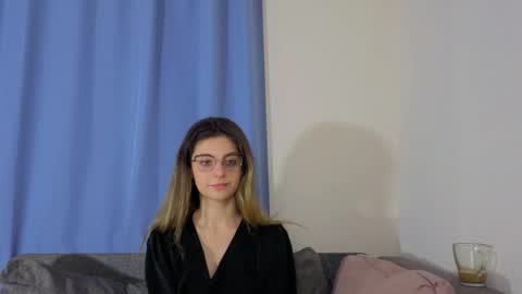 Alexandria online show from December 4, 9:36 pm