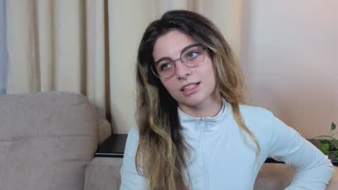 Alexandria online show from November 1, 8:30 pm