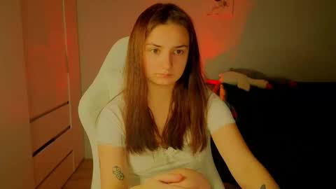 Lelia online show from September 18, 4:11 pm