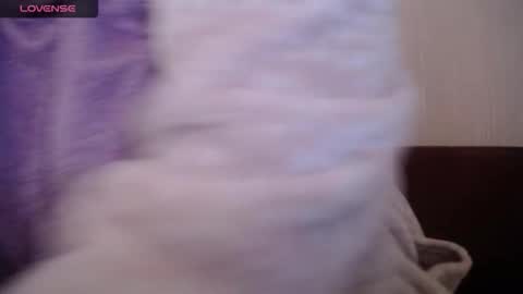 lenagolden online show from March 29, 1:46 pm