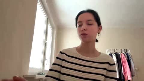 Kate online show from March 9, 9:36 am