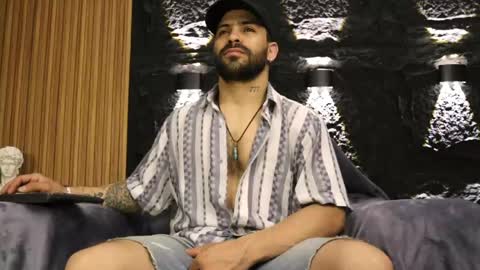 Leo  Diaz online show from June 5, 12:39 am