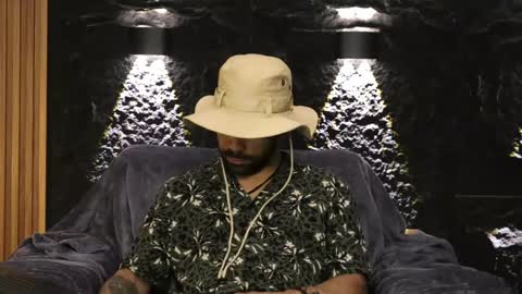 Leo  Diaz online show from April 6, 1:25 am