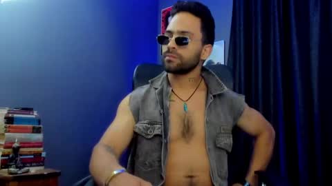 Snapshot of leo_diaz01 chatting on January 21, 11:55 pm Leo Diaz online show from January 21, 11:55 pm