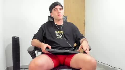 Leo Jones online show from May 18, 12:53 am