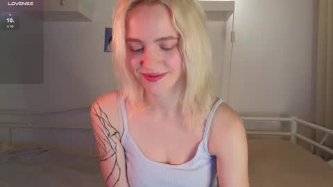  Ashly  online show from December 5, 4:38 pm