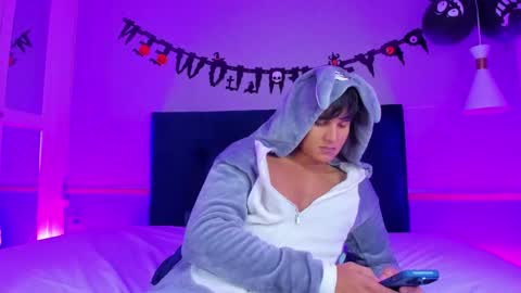 Leo online show from October 26, 4:46 am