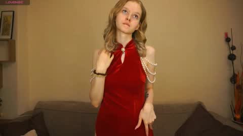 Hello Im Roxy Im just starting my journey here so lets get acquainted online show from February 14, 8:33 pm