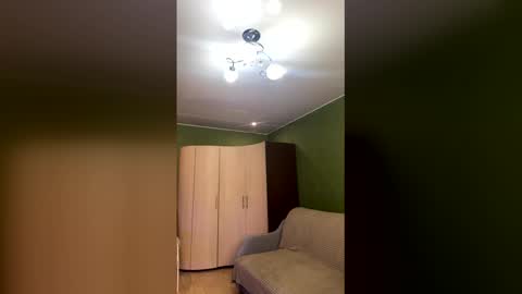 Leona tracie online show from June 6, 5:57 am