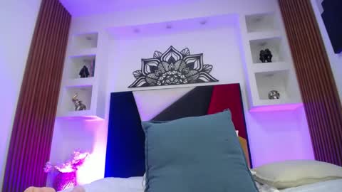 leonardo online show from April 19, 12:50 pm