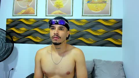 Leon online show from April 8, 8:34 pm