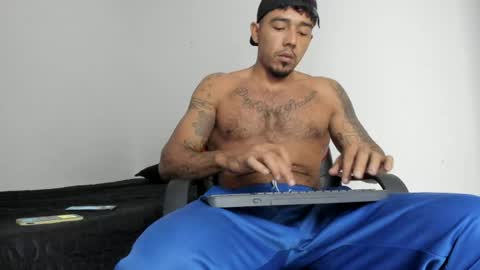 leonidas1.1 online show from April 20, 8:56 pm