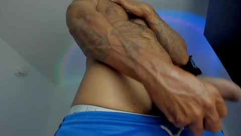 leonidas1.1 online show from March 27, 12:16 am