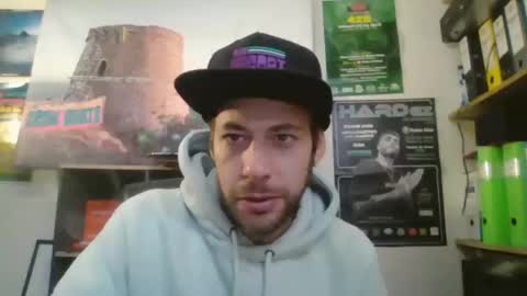 leonidascum online show from November 29, 9:39 am