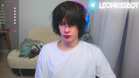 leonkissboy online show from April 10, 12:49 am