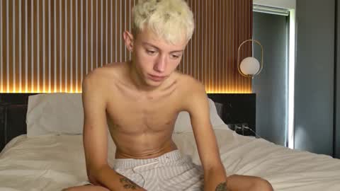 leonlure online show from September 11, 7:42 am