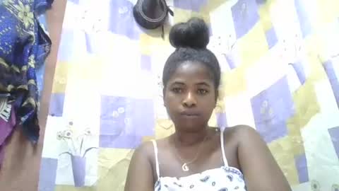 leonnetta online show from April 8, 7:11 am