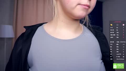 Hello everyone Im Lora Its my first day Were going to have fun together online show from November 14, 5:31 am