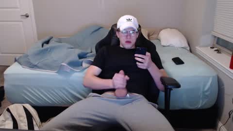 leroy_lew online show from December 15, 11:23 am