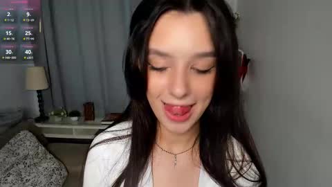 Bella online show from November 4, 9:10 am