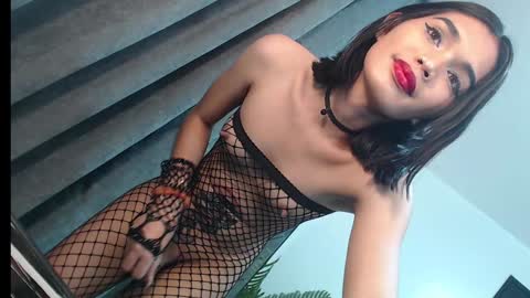 Snapshot of lesi_trisha chatting on February 6, 10:10 pm Trisha18 online show from February 6, 10:10 pm