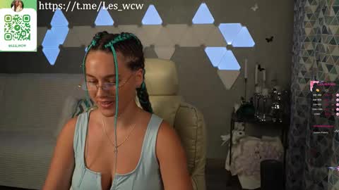 LeslieKorfs online show from October 4, 9:56 pm