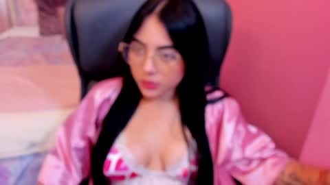 leslie online show from June 4, 6:58 pm