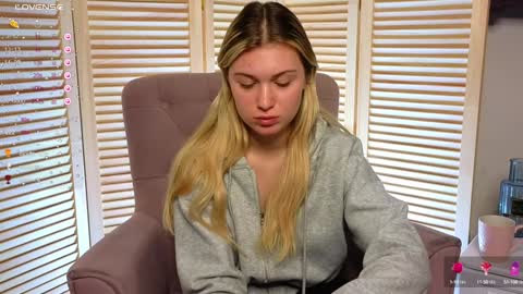 Erin Open for long and cool pvts 3 online show from December 8, 11:46 am