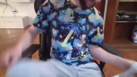 neoglo online show from February 1, 10:51 pm