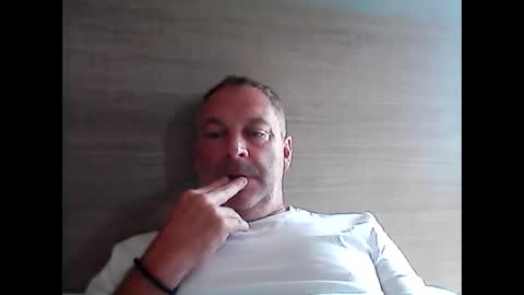 letshavefun2gether68 online show from October 17, 6:06 am