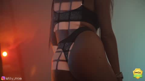 Letty Moa         - IG direct letty moa online show from December 4, 3:42 am