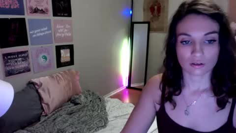 lexwyoex online show from December 15, 1:45 am