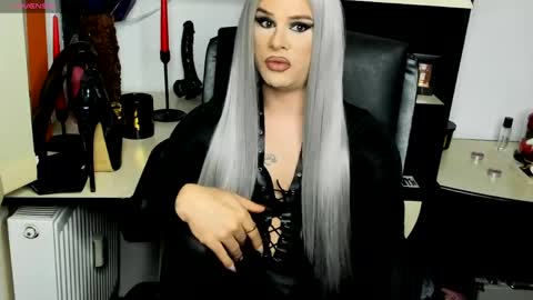 eva lexy you may call me Miss online show from April 19, 6:10 pm