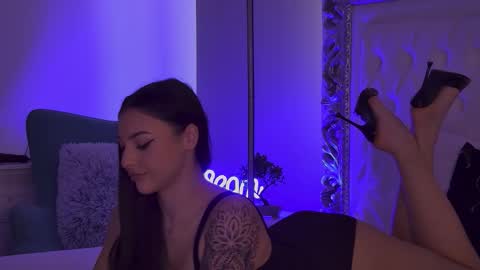 LexyBanks online show from March 10, 8:40 am