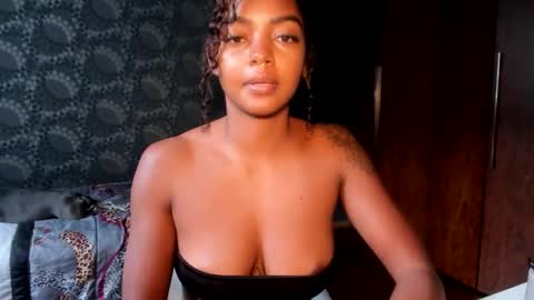 Snapshot of lexy_squirt_queen chatting on September 18, 4:00 pm LEXY - Independent account online show from September 18, 4:00 pm