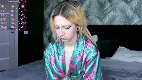 Lexy online show from September 13, 10:39 am