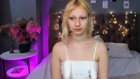 Lexy online show from February 22, 10:29 am