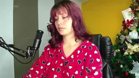 Leydy  online show from November 20, 11:35 pm