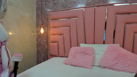 Leyla online show from January 5, 12:42 pm