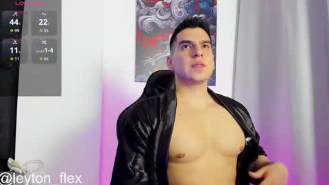 L E Y T O N online show from December 20, 12:17 am