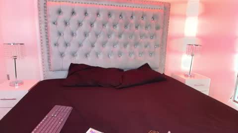 Lia  online show from November 25, 2:32 am