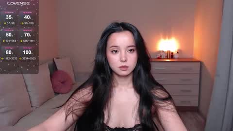 L I A online show from November 9, 3:04 pm