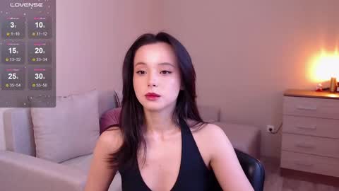 L I A online show from February 4, 12:11 pm