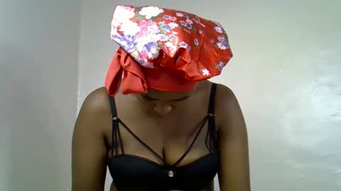 lia online show from September 12, 9:39 pm