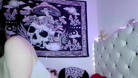 lia_whitexx online show from May 31, 2:43 am