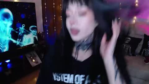 Liaa  online show from January 9, 2:28 am