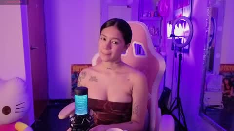 Lia Butera online show from April 15, 10:21 pm