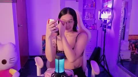 Lia Butera online show from April 22, 9:44 pm