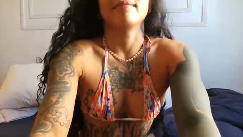 val and tina online show from November 29, 12:35 pm