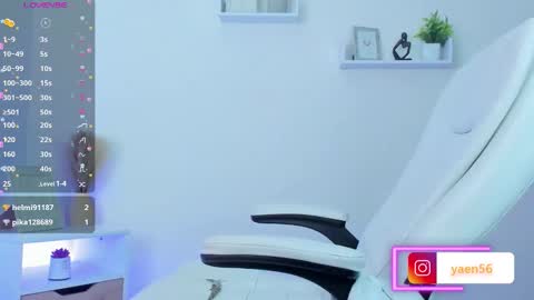 Snapshot of liah__19 chatting on October 20, 12:26 am liah__19 online show from October 20, 12:26 am